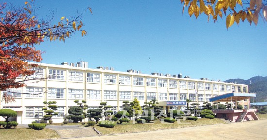 광양하이텍고등학교